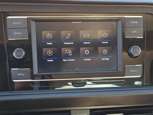 Used 2022 Volkswagen Jetta SE image 20