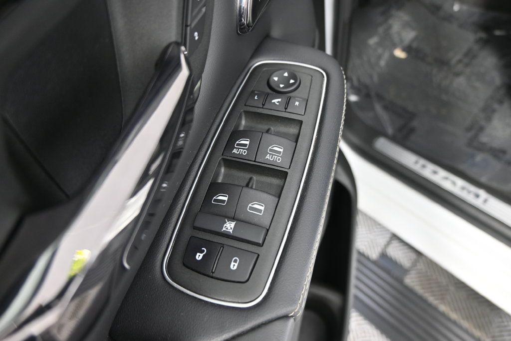 Used 2024 RAM 1500 Limited AWD/4WD image 22