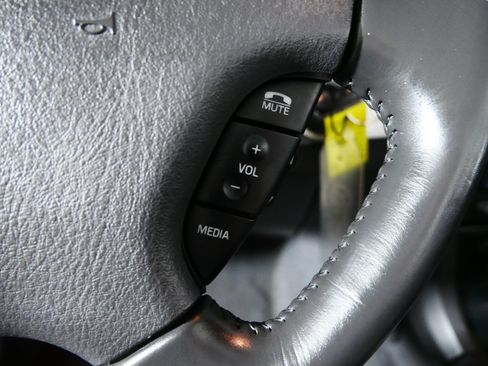 Used 2002 Ford Thunderbird RWD image 29