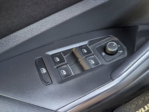 Used 2024 Volkswagen Jetta Sport FWD image 23
