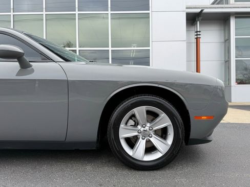 Used 2023 Dodge Challenger SXT image 9