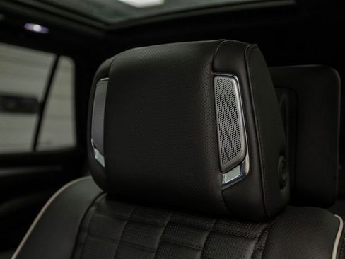 Used 2025 Cadillac Escalade V image 38