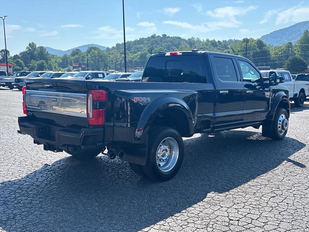 Used 2023 Ford F450 Platinum w/ FX4 Off-Road Package AWD/4WD image 8