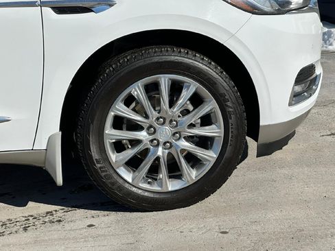 Used 2021 Buick Enclave Premium w/ Sun and Sites Package image 55