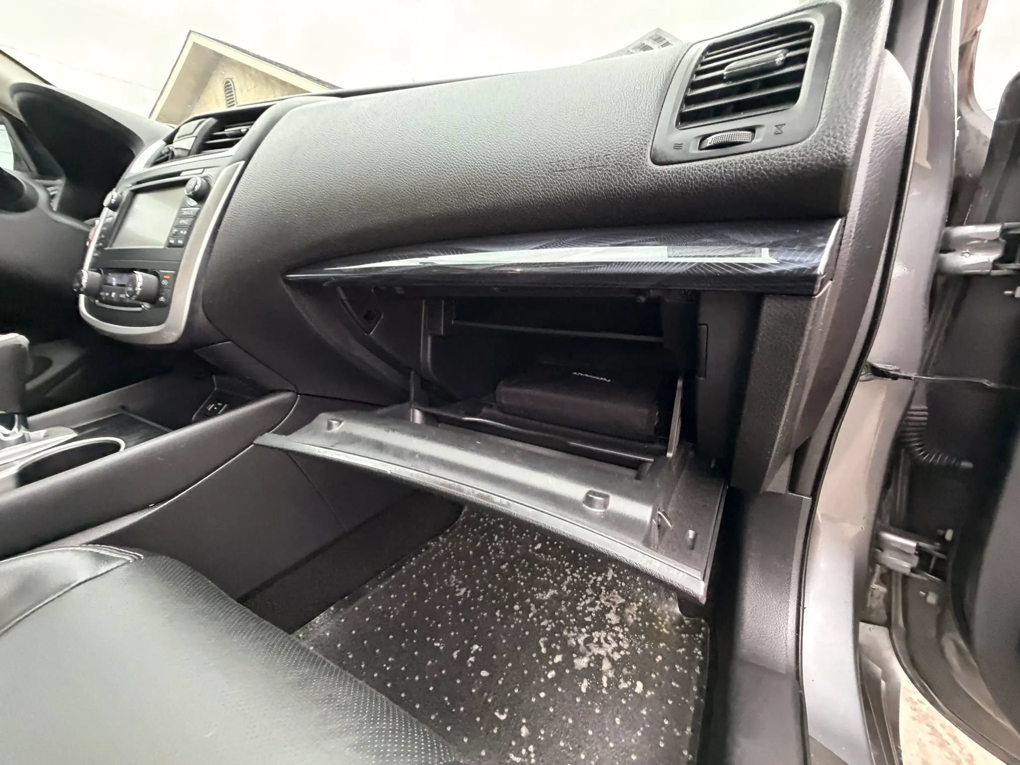 Used 2016 Nissan Altima 2.5 SL w/ 2.5 Technology w/LED Package FWD image 30