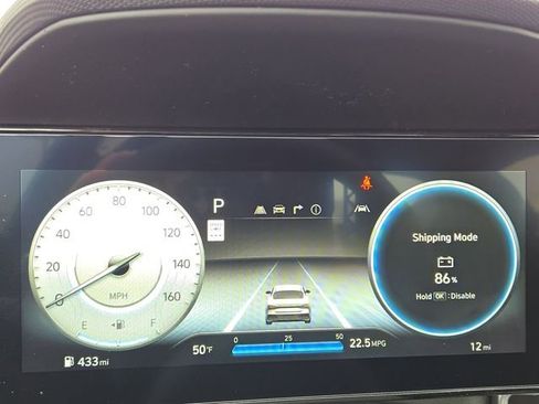 New 2025 Hyundai Elantra SEL image 9