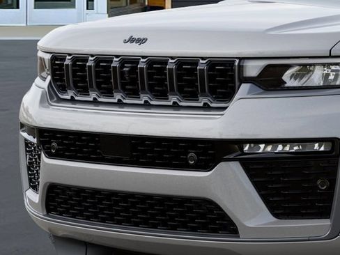 New 2026 Jeep Grand Cherokee L Summit w/ Obsidian Package AWD/4WD image 11