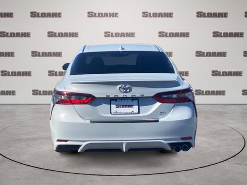Used 2023 Toyota Camry SE FWD image 4