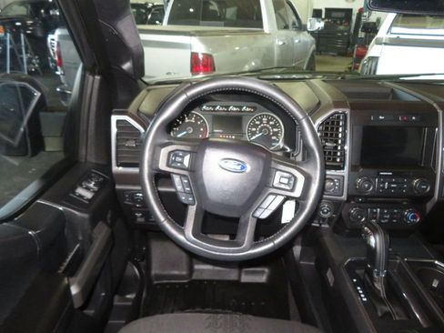 Used 2018 Ford F150 XLT w/ Equipment Group 302A Luxury image 35