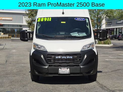 Used 2023 RAM ProMaster 2500 FWD image 2