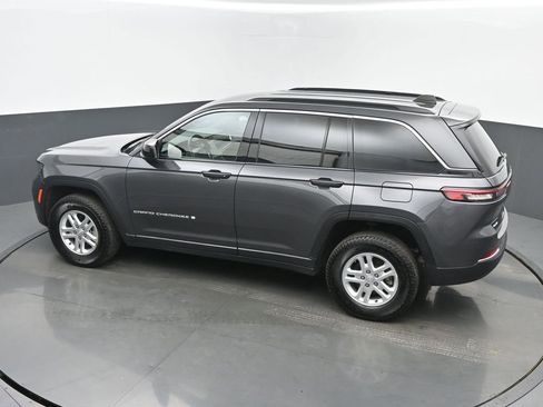 Used 2024 Jeep Grand Cherokee Laredo image 40