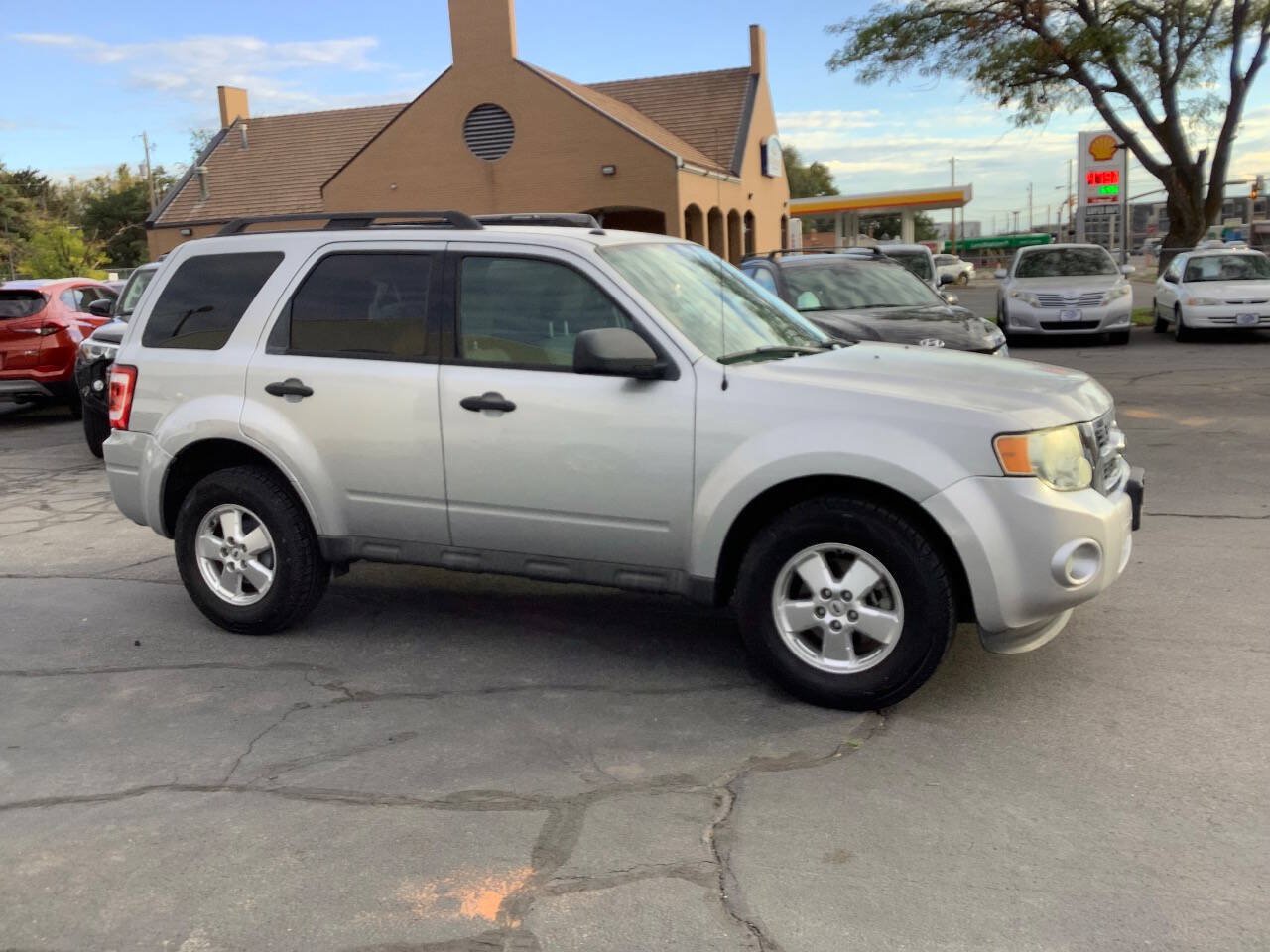 Used 2012 Ford Escape XLT FWD image 9