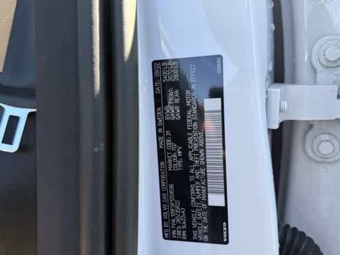 Certified 2023 Volvo XC60 B5 Ultimate image 28