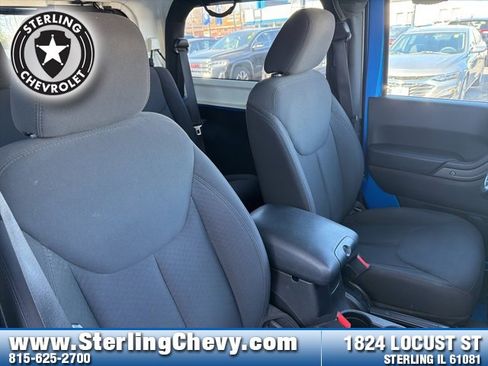 Used 2016 Jeep Wrangler Sport image 12