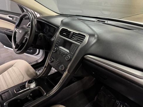 Used 2019 Ford Fusion S image 52