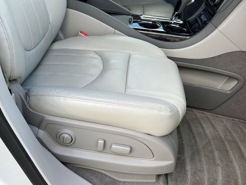 Used 2017 Buick Enclave Leather image 31