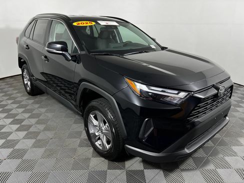 Certified 2025 Toyota RAV4 XLE AWD/4WD image 3