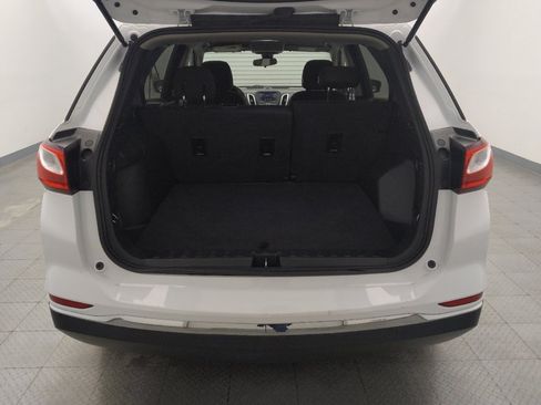 Used 2020 Chevrolet Equinox LT FWD image 29