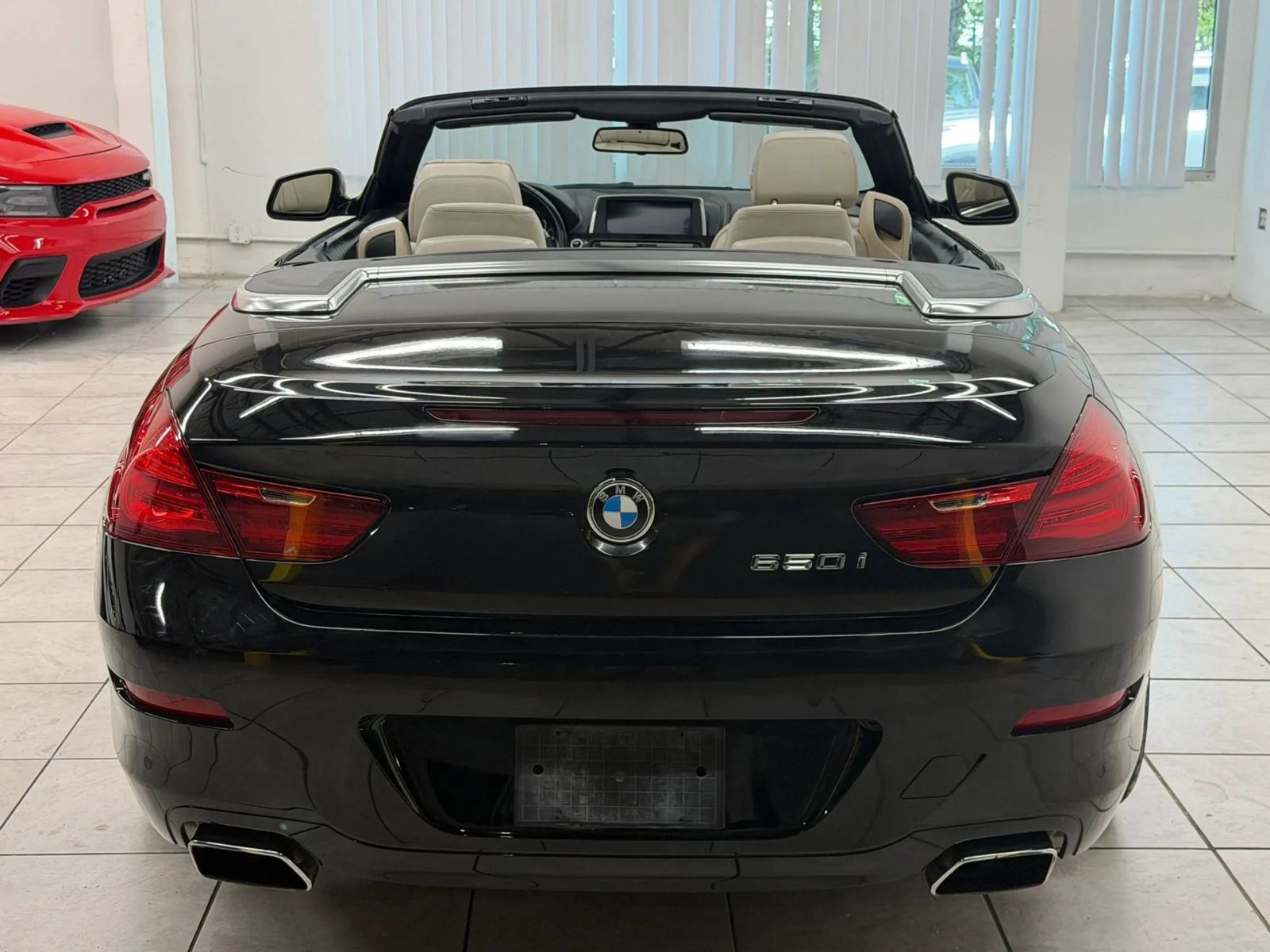 Used 2012 BMW 650i Convertible RWD image 8