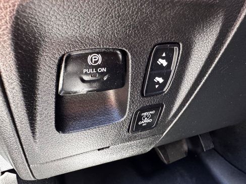 Used 2022 RAM 1500 Limited AWD/4WD image 29
