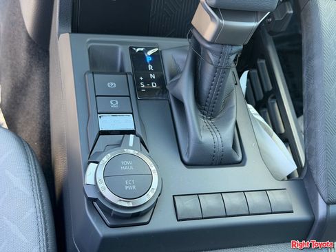 New 2026 Toyota Tacoma SR5 AWD/4WD image 24