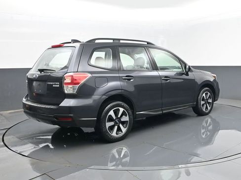Used 2017 Subaru Forester 2.5i w/ Alloy Wheel Package image 24