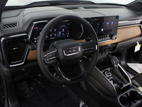 New 2026 GMC Canyon AT4 w/ Off-Road Front Bumper Package image 8