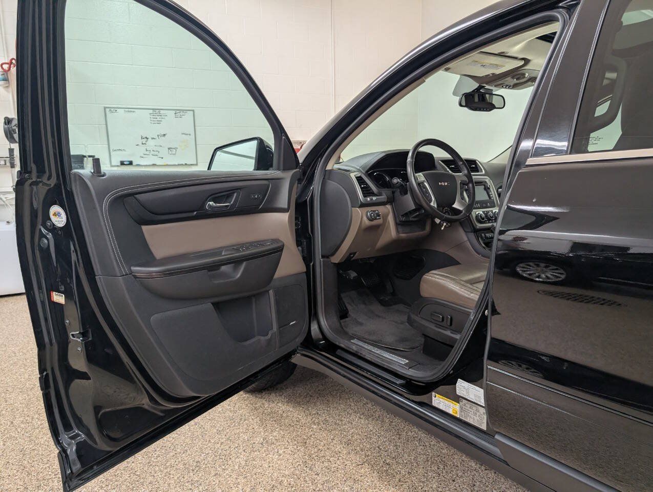 Used 2016 GMC Acadia SLT AWD/4WD image 6