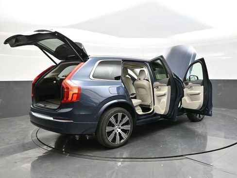 Used 2024 Volvo XC90 B6 Plus w/ Protection Package image 39