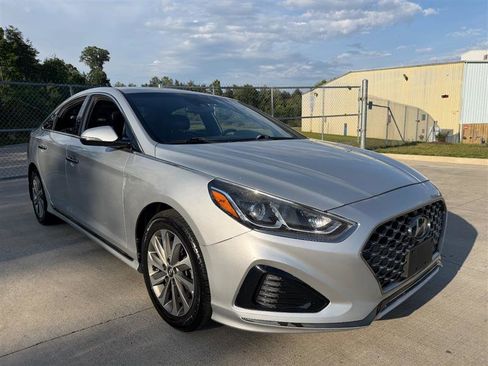 Used 2018 Hyundai Sonata Sport w/ Tech Package 05 FWD image 7