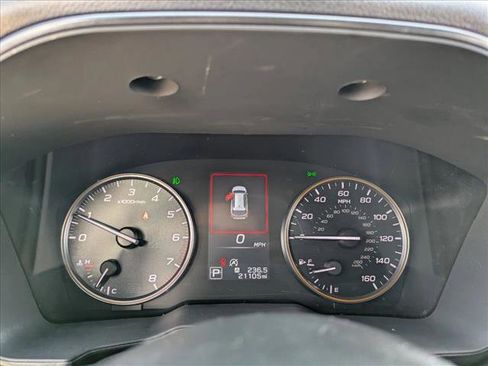 Used 2024 Subaru Outback Wilderness w/ Wilderness Package image 11