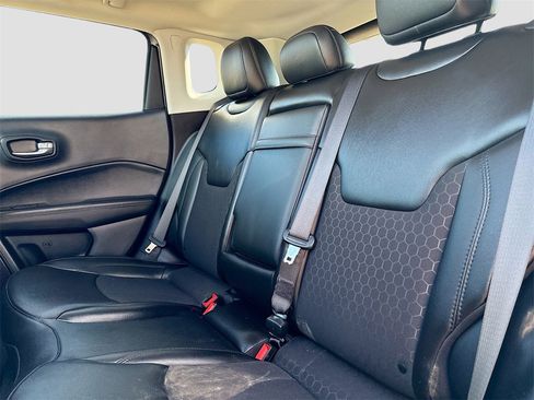 Used 2020 Jeep Compass Latitude image 23