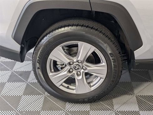 Used 2025 Toyota RAV4 XLE FWD image 9