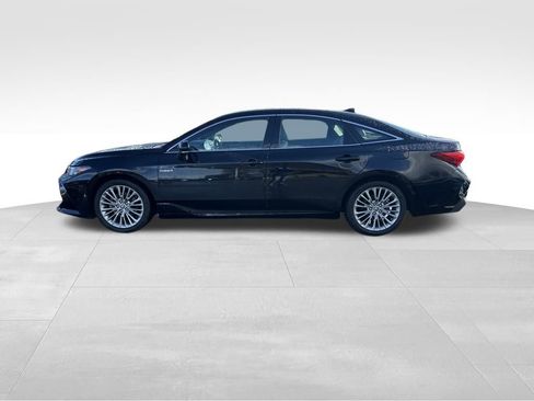 Used 2020 Toyota Avalon Limited w/ Advanced Safety Package image 4