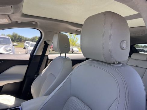Used 2020 Jaguar F-PACE Prestige AWD/4WD image 15