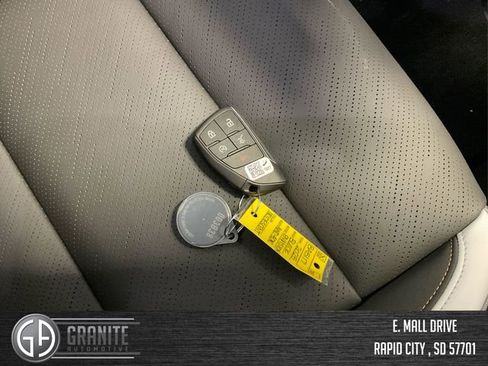 New 2025 Buick Envision Sport Touring image 28