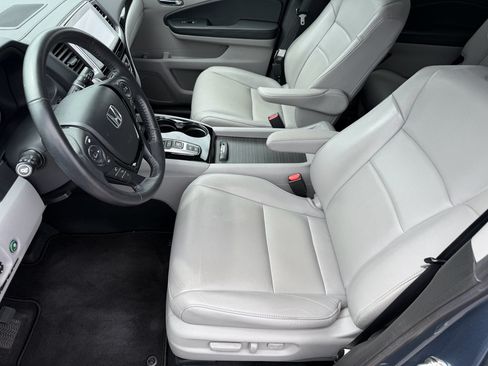 Used 2017 Honda Pilot Touring image 20