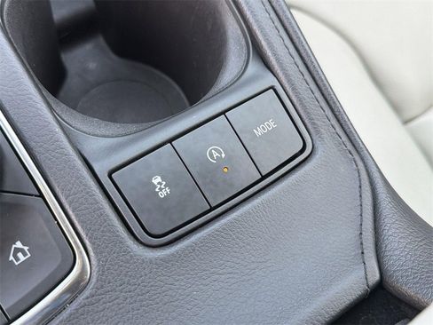 Certified 2023 Cadillac XT4 Premium Luxury image 16