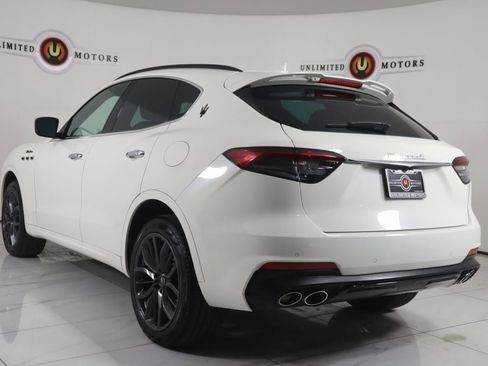 Used 2022 Maserati Levante Modena image 4