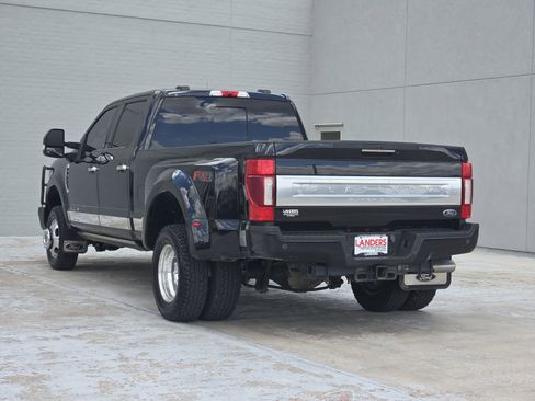 Used 2020 Ford F350 Platinum image 6