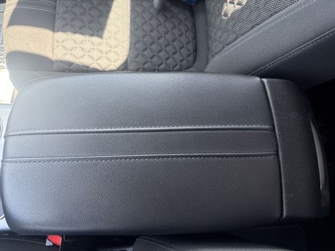 Used 2020 Chevrolet Blazer LT FWD image 27
