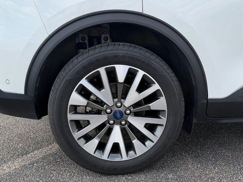 Certified 2020 Ford Escape Titanium w/ Titanium Premium Package 2.0 image 14