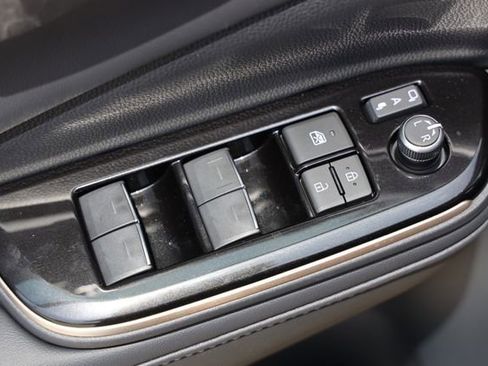 New 2026 Toyota Crown Signia AWD/4WD image 16
