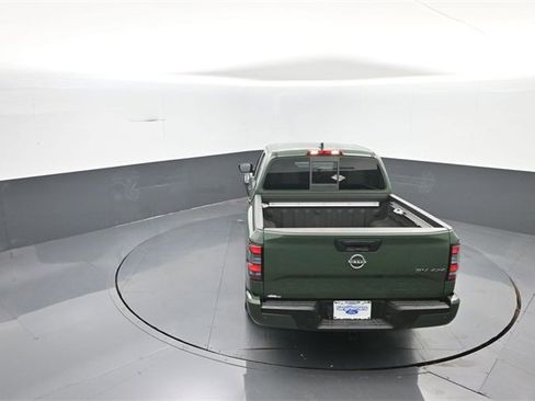 Used 2022 Nissan Frontier SV image 25