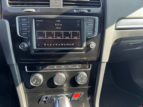 Used 2017 Volkswagen GTI Autobahn image 16