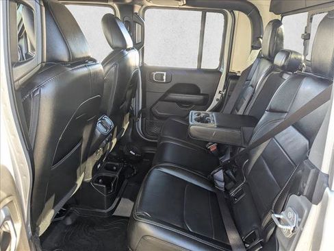 Used 2021 Jeep Gladiator Overland w/ Popular Equipment Package image 17