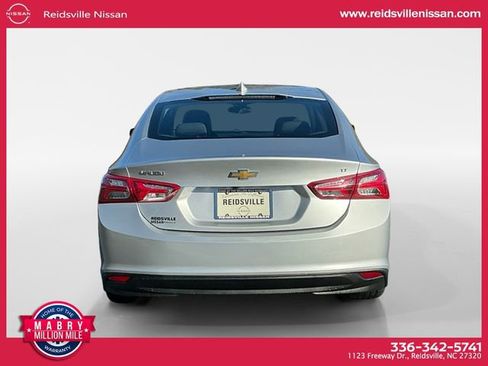 Used 2022 Chevrolet Malibu LT image 5