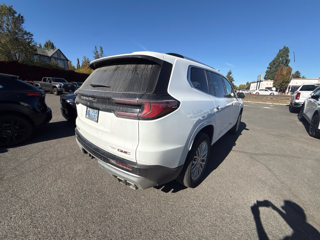 Used 2026 GMC Acadia Denali w/ Super Cruise Package AWD/4WD image 4
