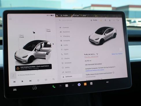 Used 2022 Tesla Model Y Performance AWD/4WD image 17