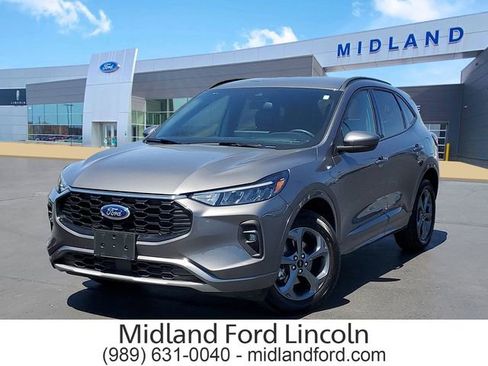 Certified 2024 Ford Escape ST-Line Select w/ Tech Pack #1 AWD/4WD image 1